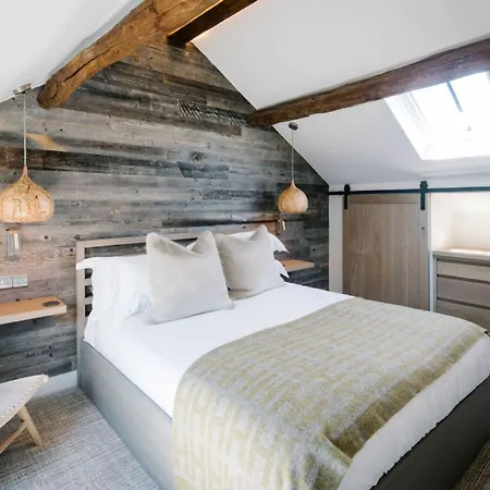 The Nook At The Heaning Estate 度假居